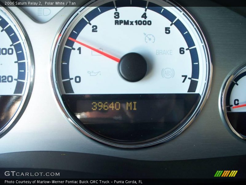 Polar White / Tan 2006 Saturn Relay 2