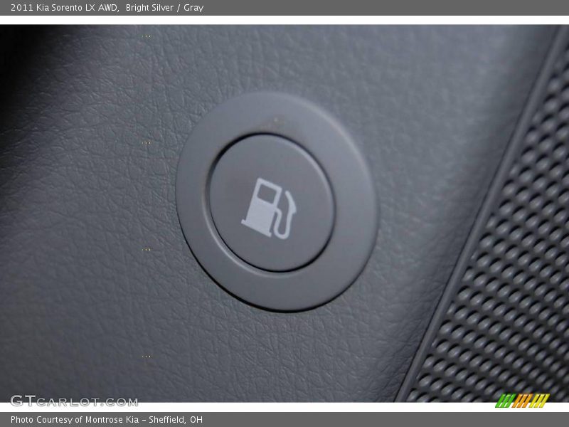 Bright Silver / Gray 2011 Kia Sorento LX AWD