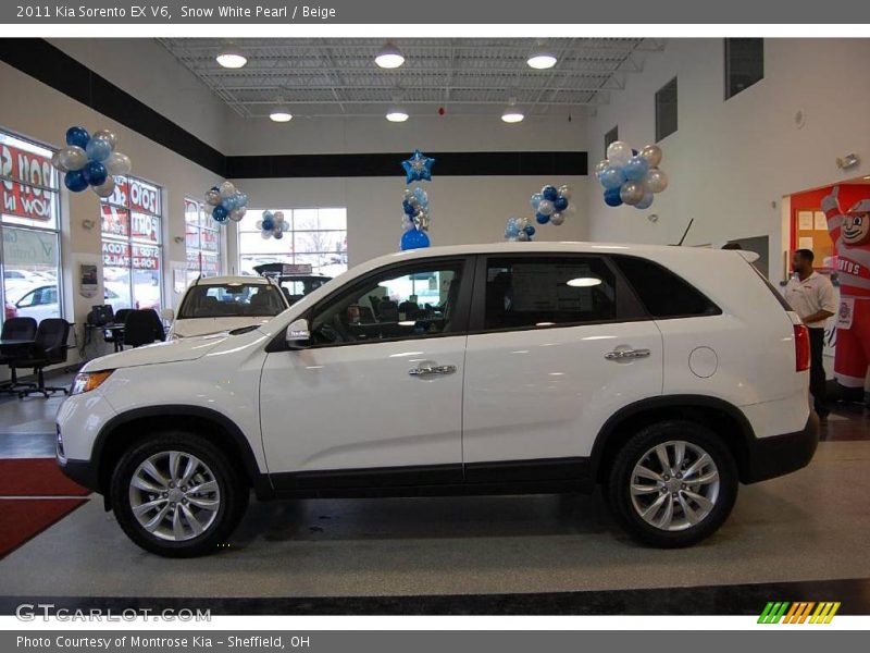 Snow White Pearl / Beige 2011 Kia Sorento EX V6