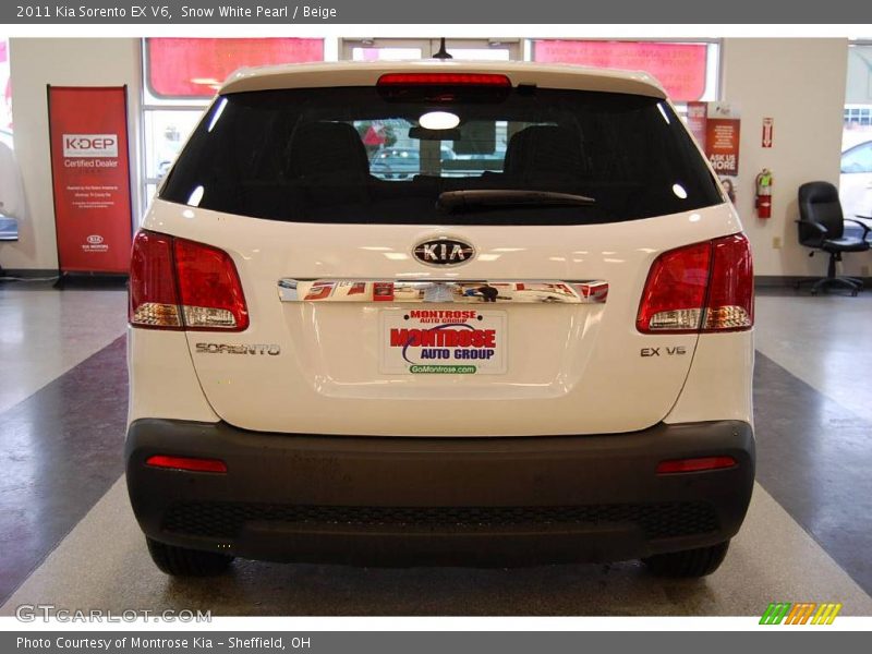 Snow White Pearl / Beige 2011 Kia Sorento EX V6