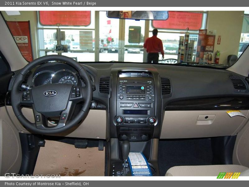 Snow White Pearl / Beige 2011 Kia Sorento EX V6