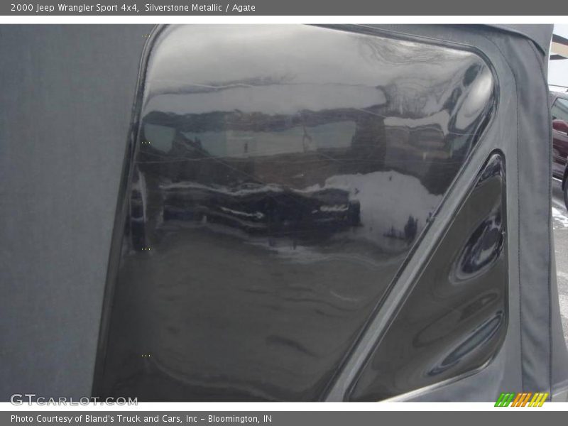 Silverstone Metallic / Agate 2000 Jeep Wrangler Sport 4x4
