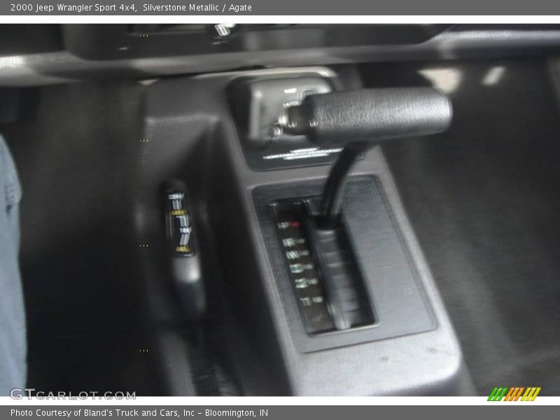 Silverstone Metallic / Agate 2000 Jeep Wrangler Sport 4x4