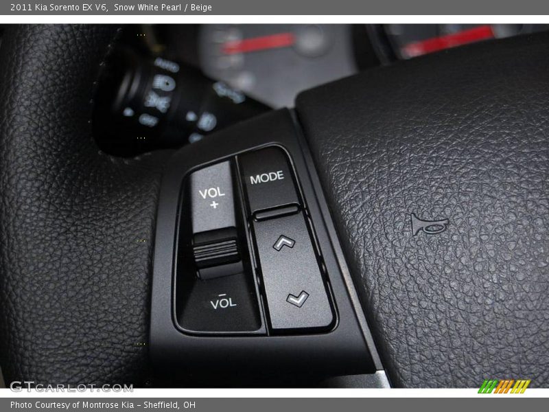 Snow White Pearl / Beige 2011 Kia Sorento EX V6
