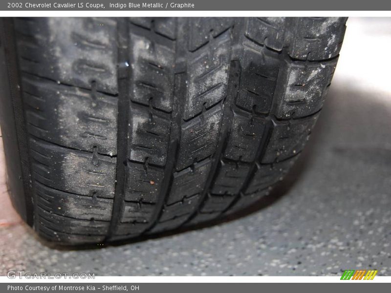 Indigo Blue Metallic / Graphite 2002 Chevrolet Cavalier LS Coupe