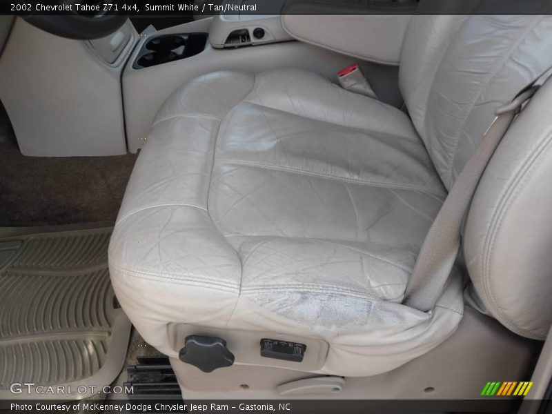 Summit White / Tan/Neutral 2002 Chevrolet Tahoe Z71 4x4