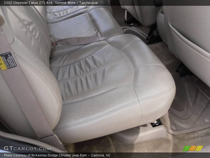 Summit White / Tan/Neutral 2002 Chevrolet Tahoe Z71 4x4