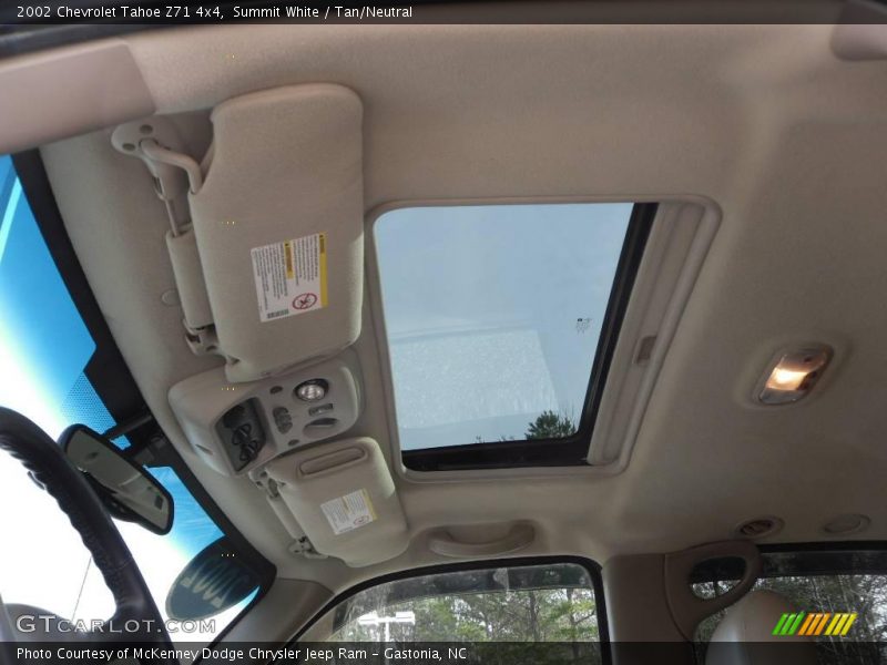 Summit White / Tan/Neutral 2002 Chevrolet Tahoe Z71 4x4