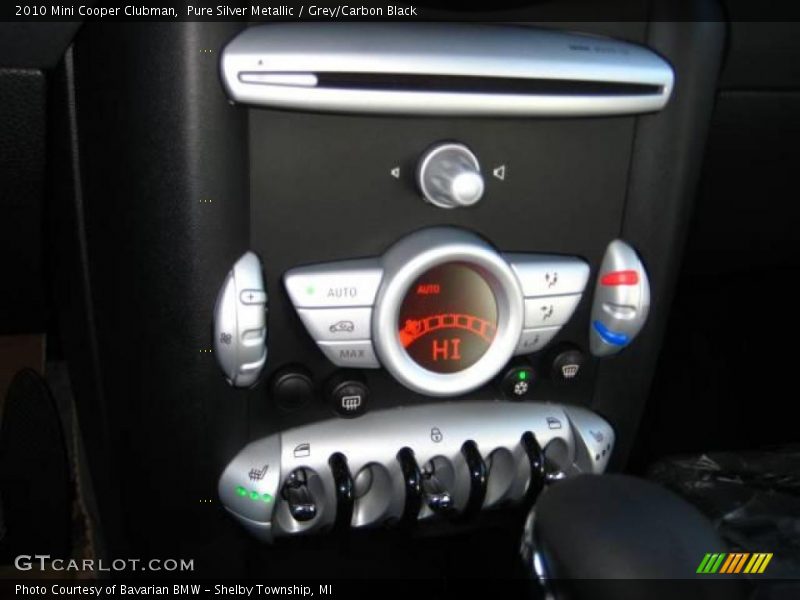 Pure Silver Metallic / Grey/Carbon Black 2010 Mini Cooper Clubman