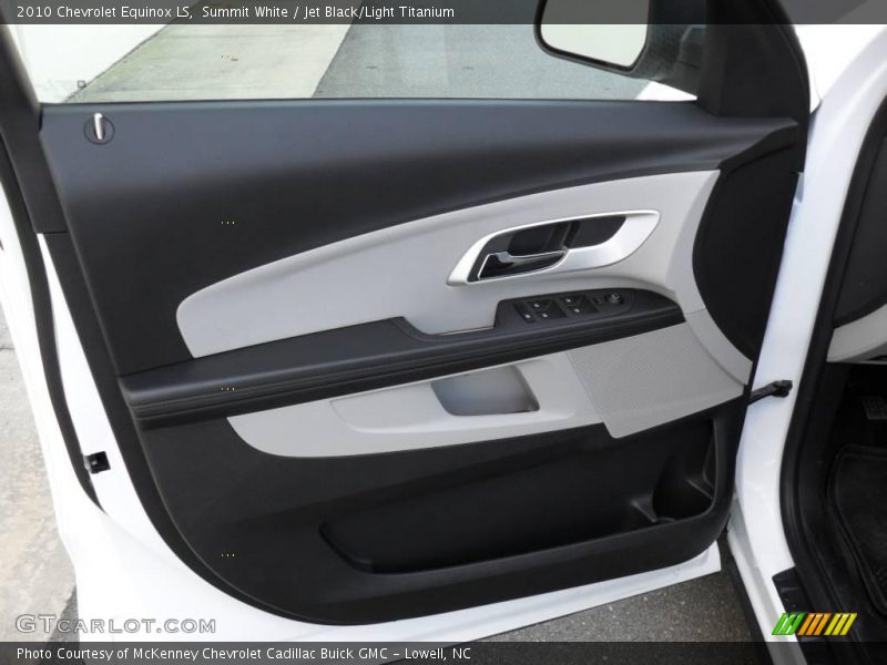 Summit White / Jet Black/Light Titanium 2010 Chevrolet Equinox LS
