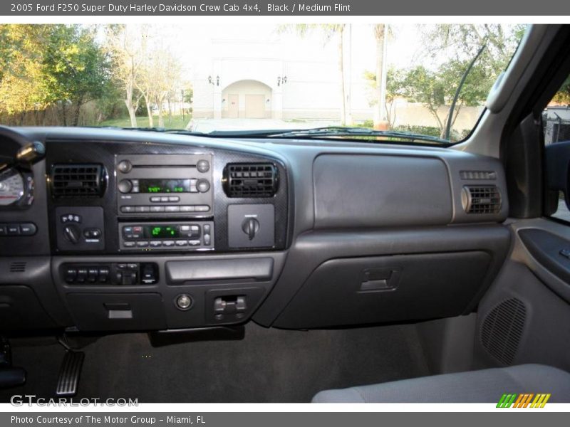 Black / Medium Flint 2005 Ford F250 Super Duty Harley Davidson Crew Cab 4x4