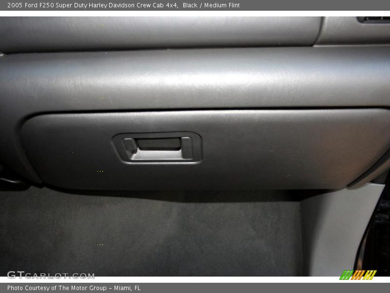 Black / Medium Flint 2005 Ford F250 Super Duty Harley Davidson Crew Cab 4x4