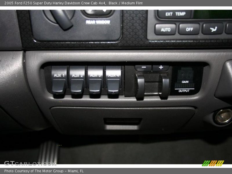 Black / Medium Flint 2005 Ford F250 Super Duty Harley Davidson Crew Cab 4x4