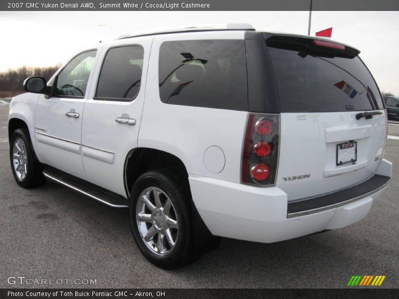 Summit White / Cocoa/Light Cashmere 2007 GMC Yukon Denali AWD