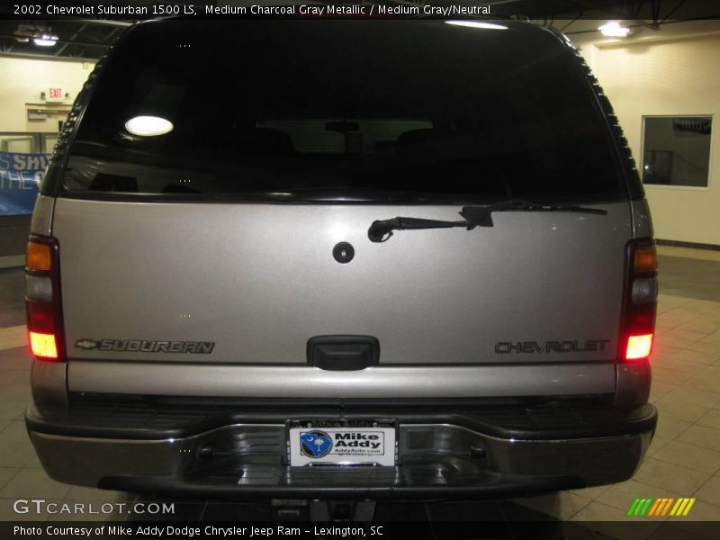 Medium Charcoal Gray Metallic / Medium Gray/Neutral 2002 Chevrolet Suburban 1500 LS