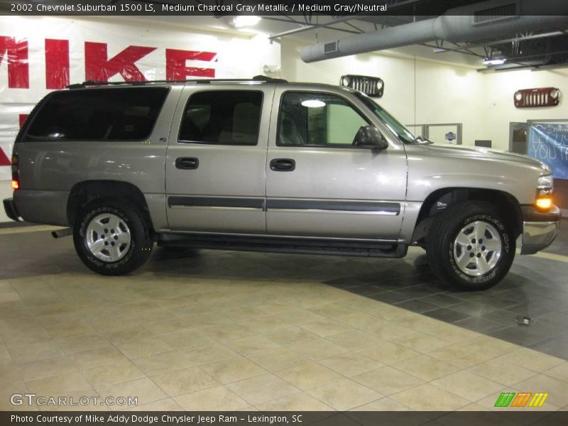 Medium Charcoal Gray Metallic / Medium Gray/Neutral 2002 Chevrolet Suburban 1500 LS
