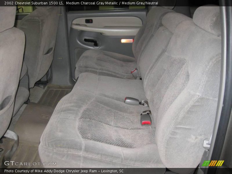 Medium Charcoal Gray Metallic / Medium Gray/Neutral 2002 Chevrolet Suburban 1500 LS