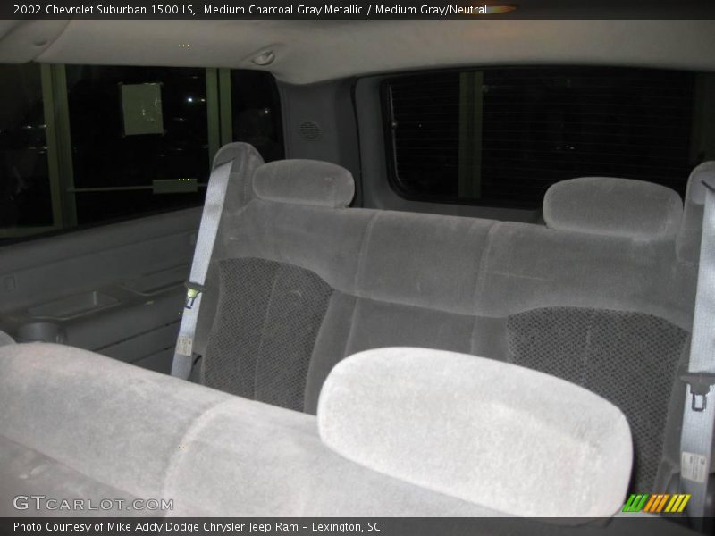 Medium Charcoal Gray Metallic / Medium Gray/Neutral 2002 Chevrolet Suburban 1500 LS