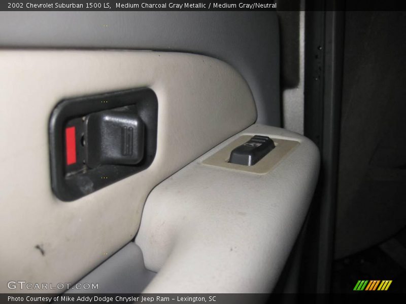 Medium Charcoal Gray Metallic / Medium Gray/Neutral 2002 Chevrolet Suburban 1500 LS