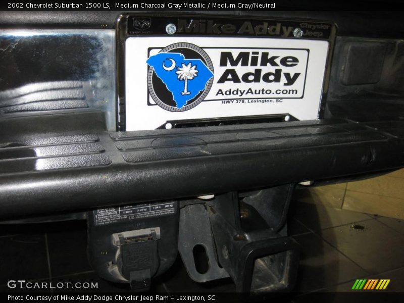 Medium Charcoal Gray Metallic / Medium Gray/Neutral 2002 Chevrolet Suburban 1500 LS