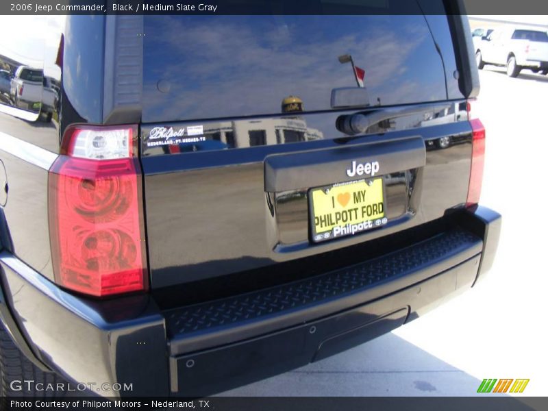 Black / Medium Slate Gray 2006 Jeep Commander