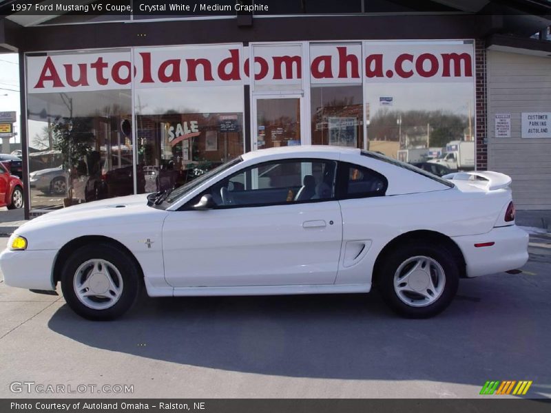 Crystal White / Medium Graphite 1997 Ford Mustang V6 Coupe