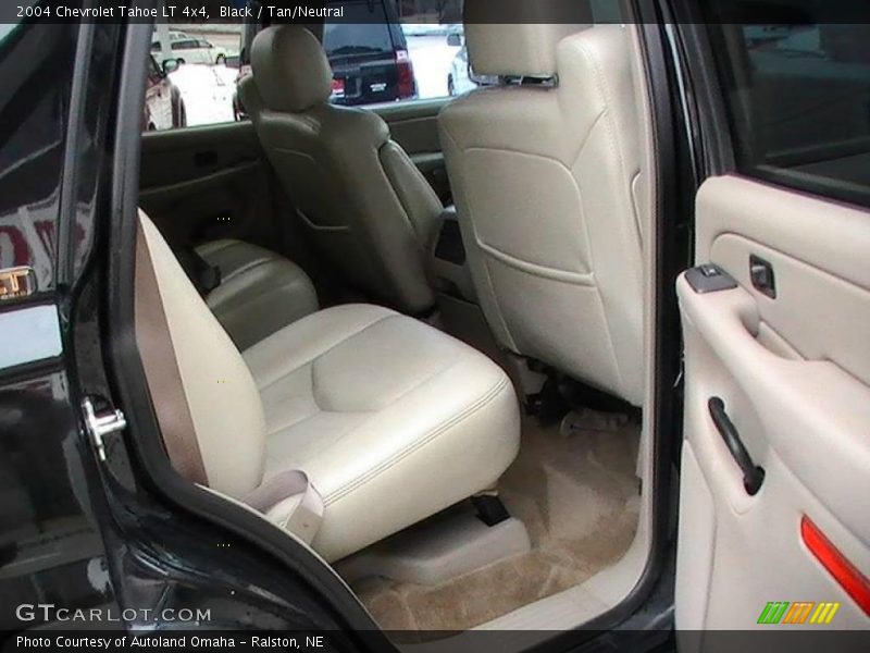 Black / Tan/Neutral 2004 Chevrolet Tahoe LT 4x4