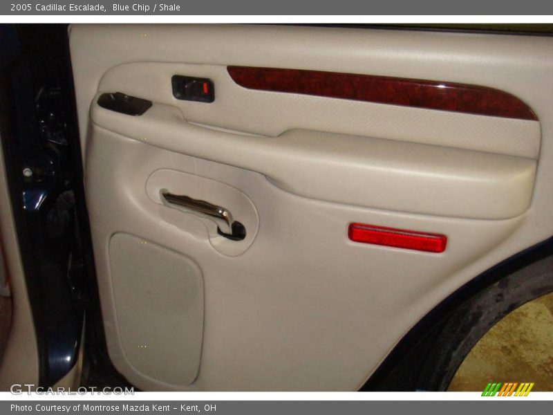 Blue Chip / Shale 2005 Cadillac Escalade