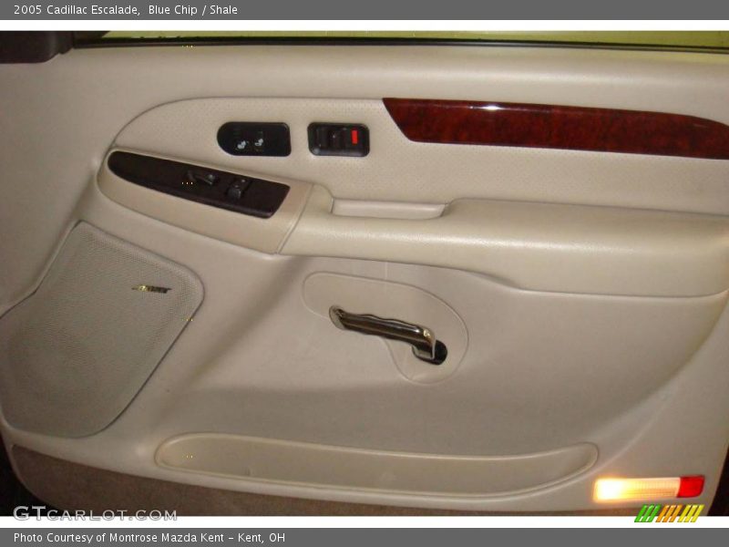Blue Chip / Shale 2005 Cadillac Escalade