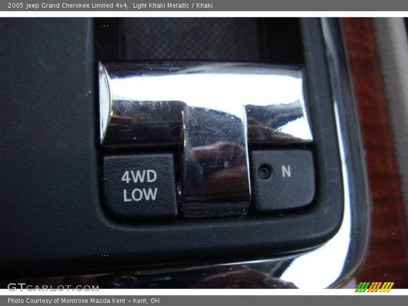 Light Khaki Metallic / Khaki 2005 Jeep Grand Cherokee Limited 4x4