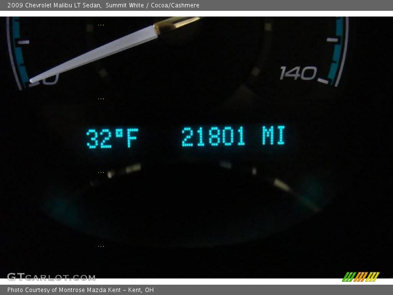 Summit White / Cocoa/Cashmere 2009 Chevrolet Malibu LT Sedan