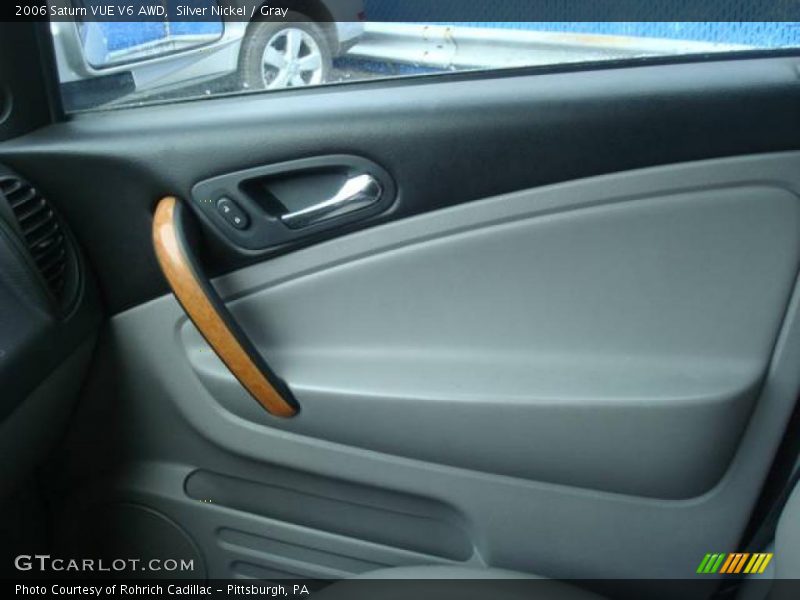 Silver Nickel / Gray 2006 Saturn VUE V6 AWD