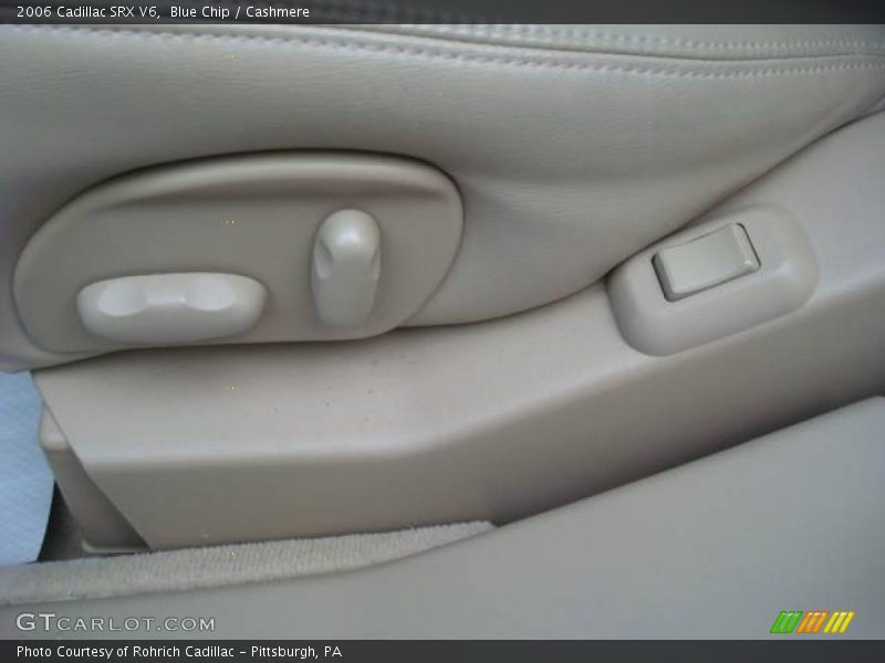 Blue Chip / Cashmere 2006 Cadillac SRX V6