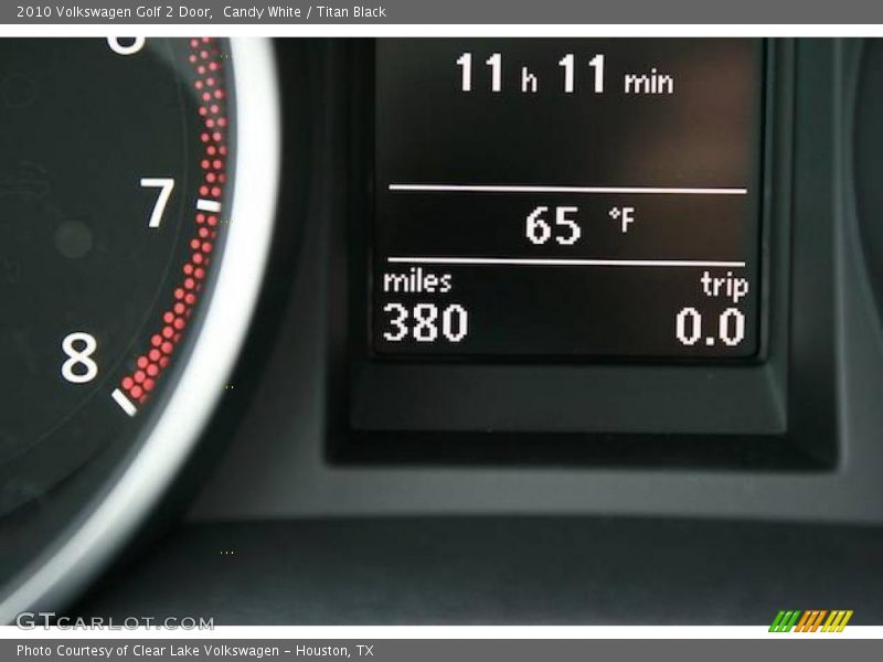 Candy White / Titan Black 2010 Volkswagen Golf 2 Door