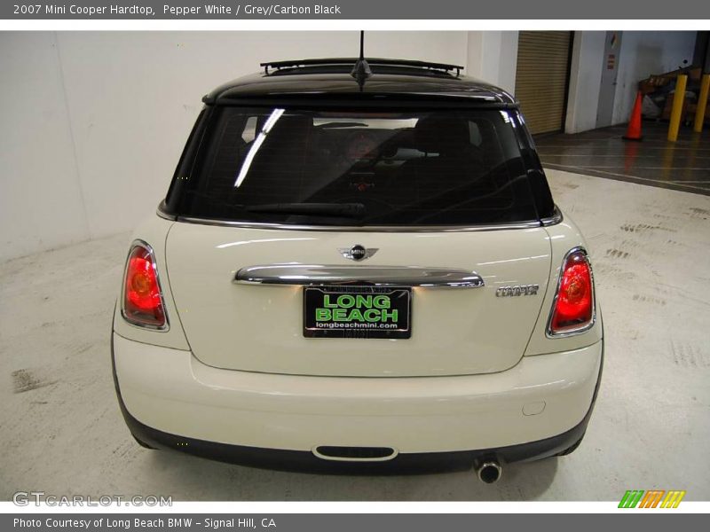 Pepper White / Grey/Carbon Black 2007 Mini Cooper Hardtop