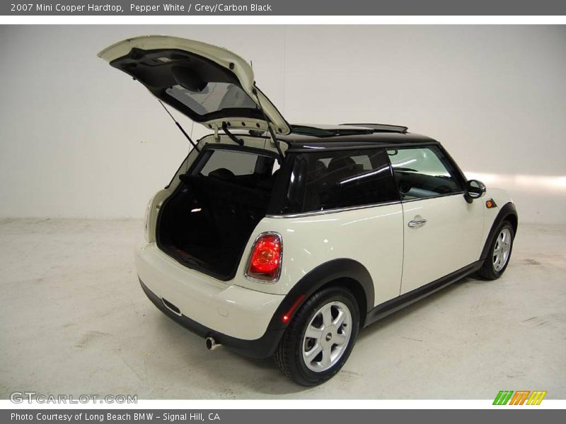 Pepper White / Grey/Carbon Black 2007 Mini Cooper Hardtop