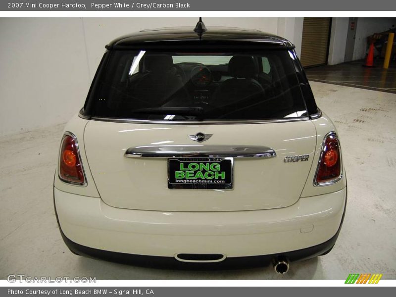 Pepper White / Grey/Carbon Black 2007 Mini Cooper Hardtop