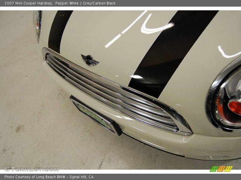 Pepper White / Grey/Carbon Black 2007 Mini Cooper Hardtop