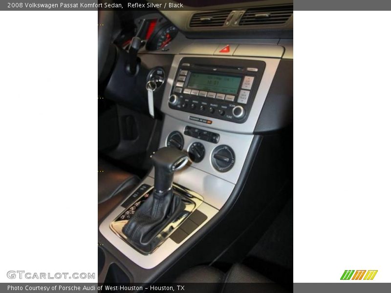 Reflex Silver / Black 2008 Volkswagen Passat Komfort Sedan