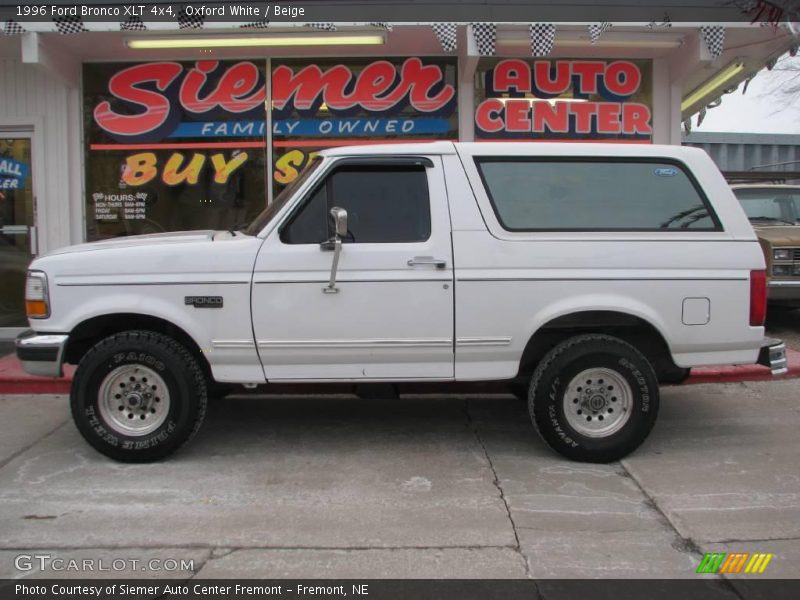 Oxford White / Beige 1996 Ford Bronco XLT 4x4