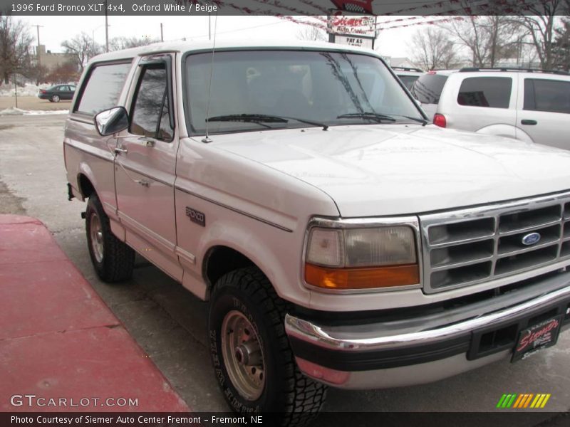 Oxford White / Beige 1996 Ford Bronco XLT 4x4