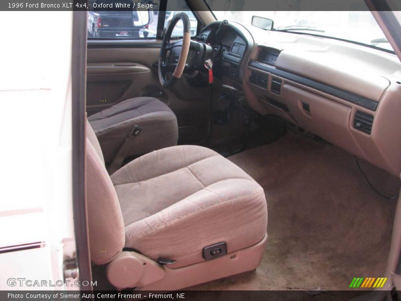 Oxford White / Beige 1996 Ford Bronco XLT 4x4
