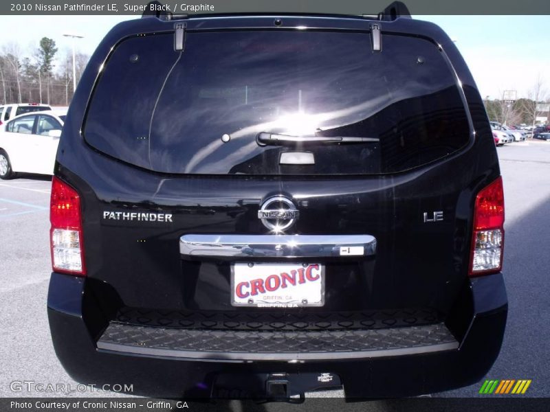 Super Black / Graphite 2010 Nissan Pathfinder LE