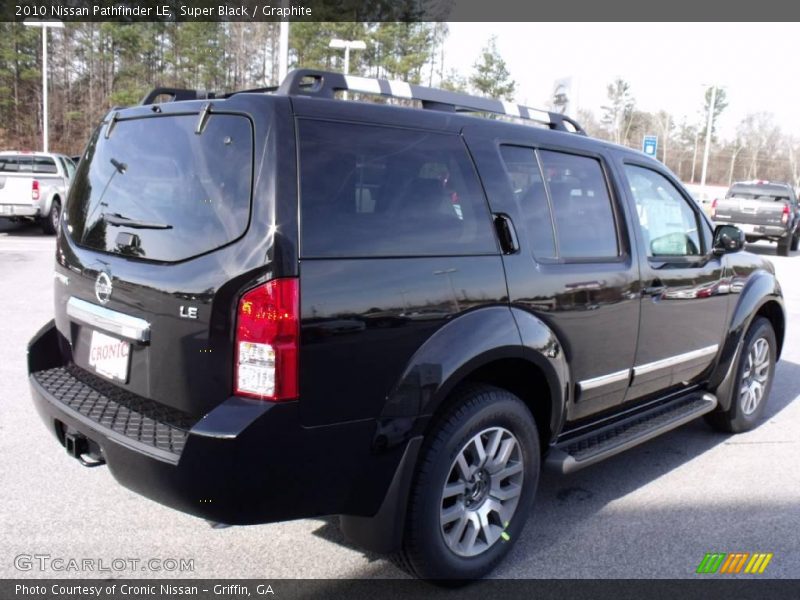 Super Black / Graphite 2010 Nissan Pathfinder LE