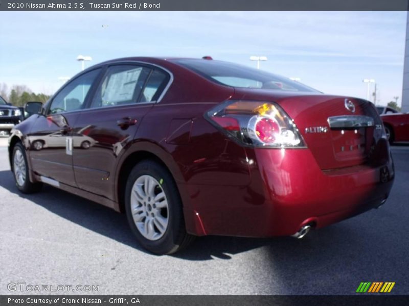 Tuscan Sun Red / Blond 2010 Nissan Altima 2.5 S