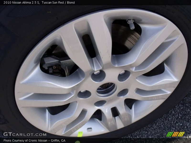Tuscan Sun Red / Blond 2010 Nissan Altima 2.5 S