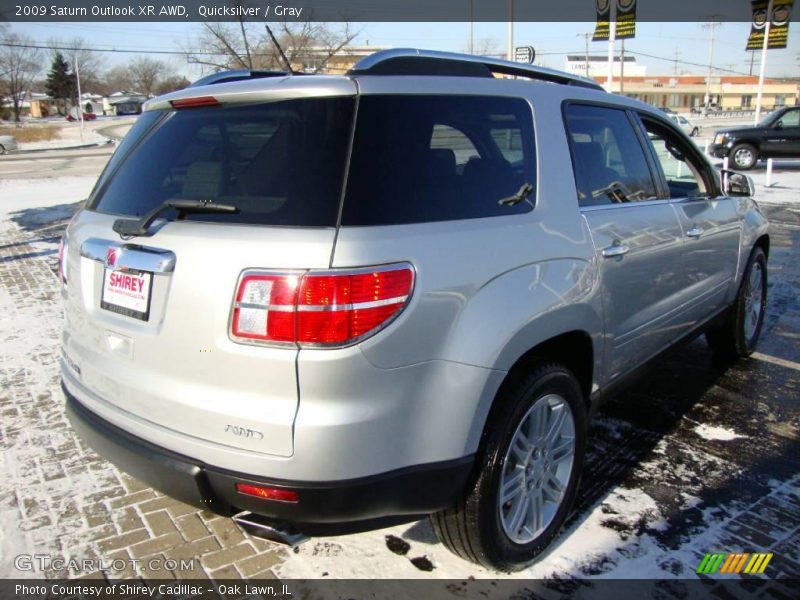 Quicksilver / Gray 2009 Saturn Outlook XR AWD