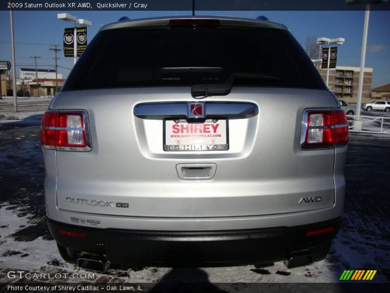 Quicksilver / Gray 2009 Saturn Outlook XR AWD