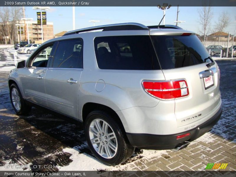 Quicksilver / Gray 2009 Saturn Outlook XR AWD