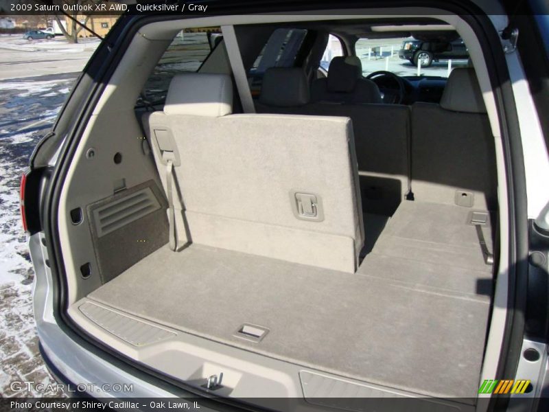 Quicksilver / Gray 2009 Saturn Outlook XR AWD